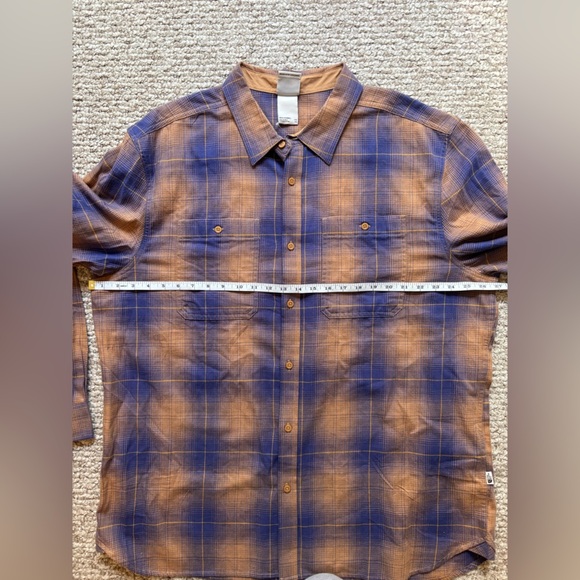 North Face Men's Blue and Tan Plaid Button-Up Shirt Size XXL - Picture 6 of 7